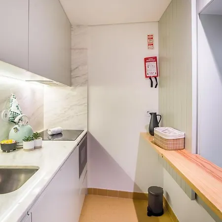 Exquisite アパート